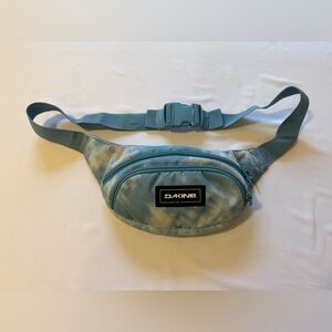 Dakine Blue Cloud Fanny Pack